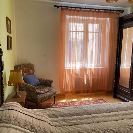 Montagne D'alaric Apartamento *