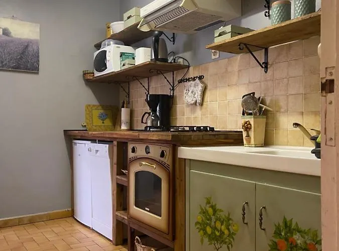 Montagne D'alaric Apartment
